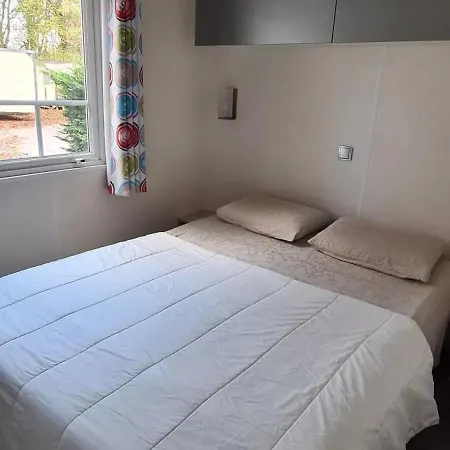 Holiday home Confortable A Avec Piscine Partagee