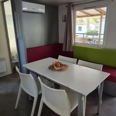 Confortable A Avec Piscine Partagee Aureilhan (Landes)